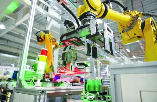 電子技術(shù)開發(fā) 國家發(fā)展改革委5月份新聞發(fā)布會(huì)聚焦創(chuàng)新驅(qū)動(dòng)與產(chǎn)業(yè)升級(jí)